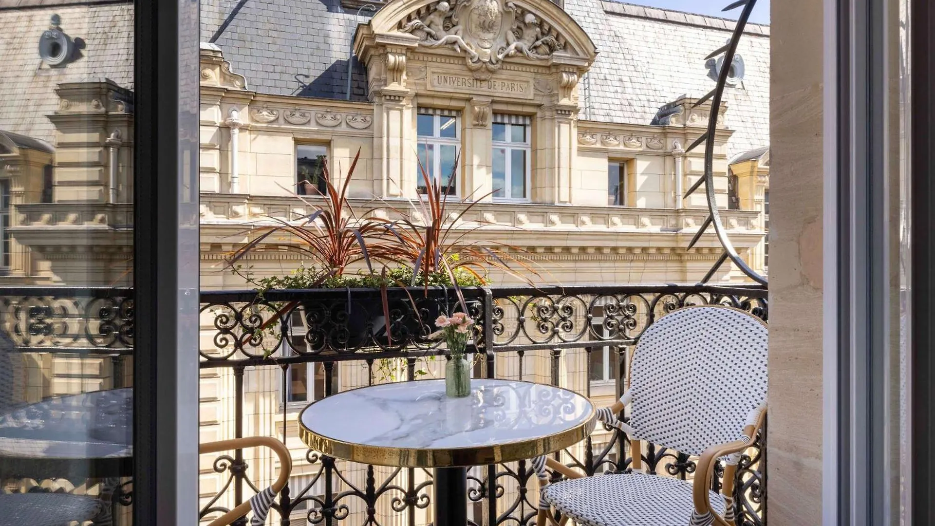 Otel Mercure La Sorbonne Saint-germain-des-pres 4*